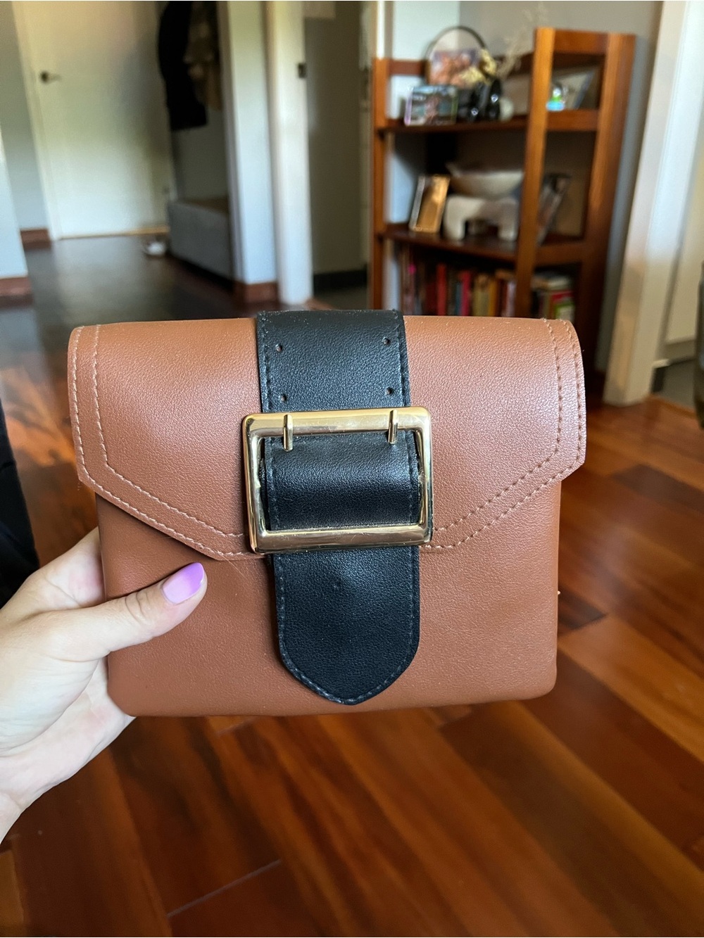 brown leather cross body bag